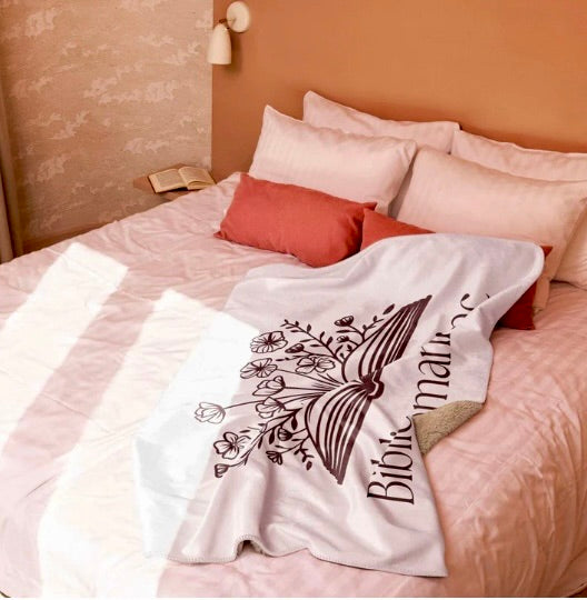 Cozy Blankets for the Snuggler in You