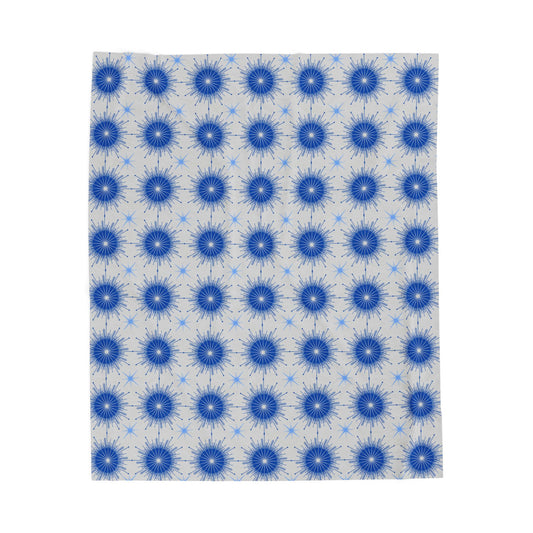 Blue Burst Velveteen Plush Blanket — Cozy Starburst Pattern Throw
