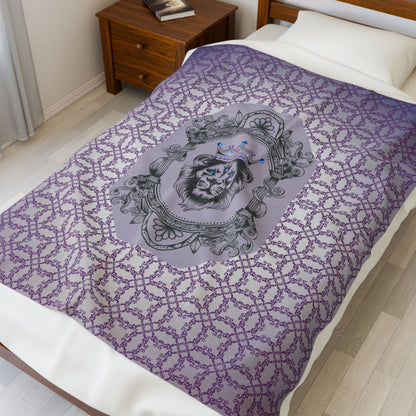 Royal Lion Crest Velveteen Plush Blanket — Purple Decorative Throw for Bedroom & Gift